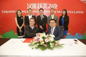 Hanergy firma contratos por valor de 4,3 millones de dólares con 15 empresas latinoamericanas